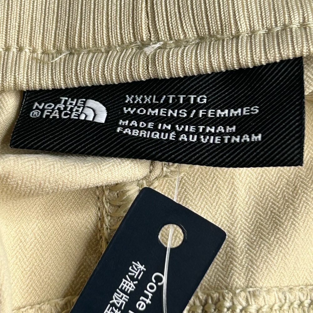 The North Face NWT Aphrodite Motion Capri Pants Size 3XL Gravel Beige 43x24.5 - Picture 13 of 14